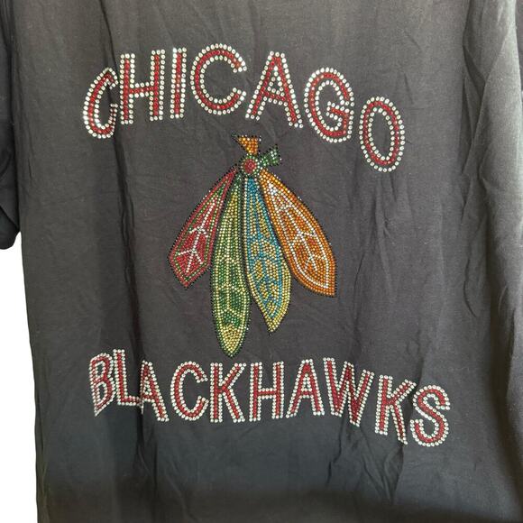 Catherine's Supreme Collection Chicago Blackhaks Short 1X Black S/S Glittery - Picture 2 of 10
